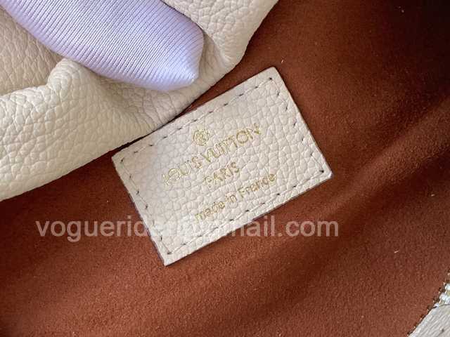 M44812 Bumbag 37 M44812 Bumbag 37