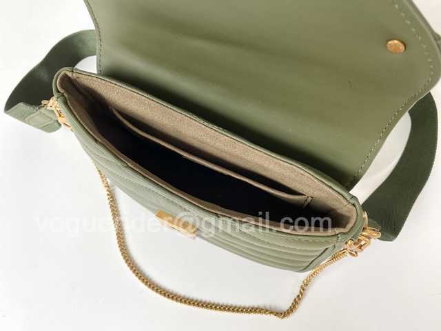 M56466 Multi Pochette New Wave 24 M56466 Multi Pochette New Wave 24
