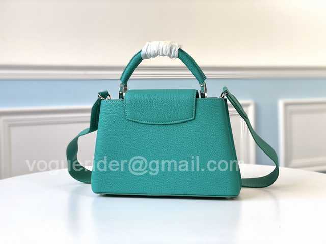 M56071 Capucines BB 27 M56071 Capucines BB 27