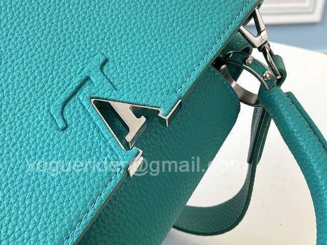 M56071 Capucines BB 27 M56071 Capucines BB 27