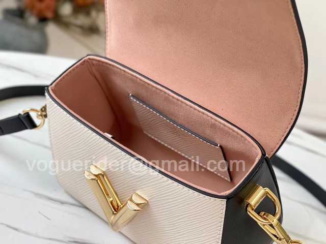 M58546 Twist PM Wild at Heart 18