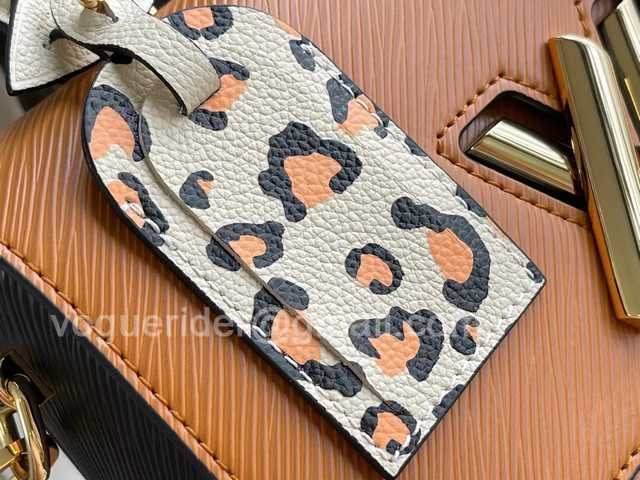 M58689 Twist MM Wild at Heart 23