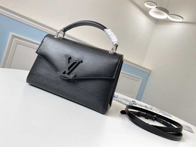 M55977 Pochette Grenelle 23 epi