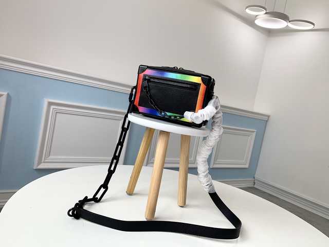 M44480 Mini Soft Trunk 18