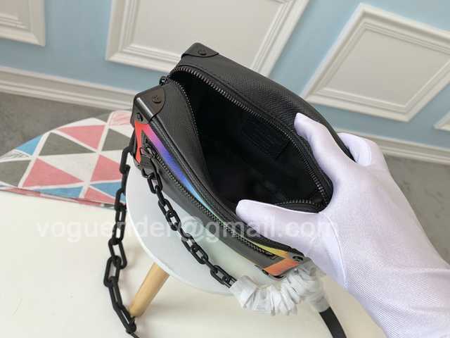 M44480 Mini Soft Trunk 18 M44480 Mini Soft Trunk 18