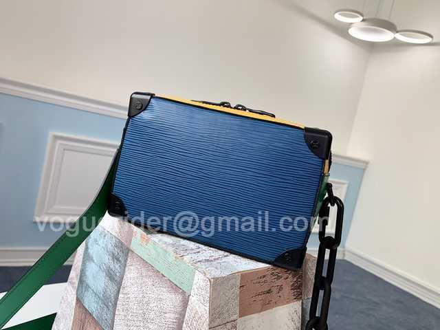 M44480 Mini Soft Trunk 18