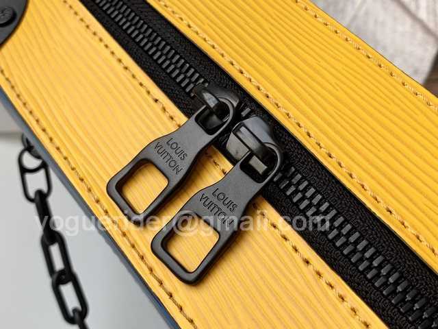 M44480 Mini Soft Trunk 18