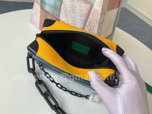 M44480 Mini Soft Trunk 18