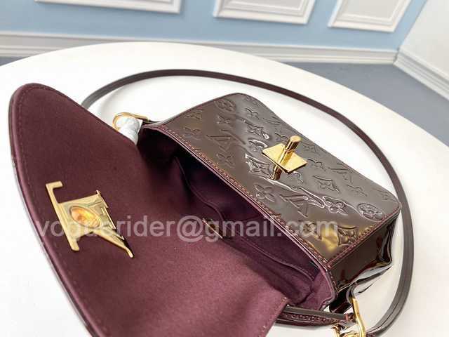 M90949 Pasadena 22 M90949 Pasadena 22