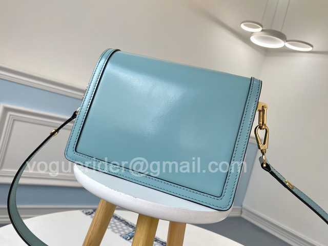 M55837 Mini Dauphine 20 M55837 Mini Dauphine 20