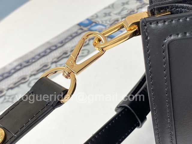 M55821 Mini Dauphine 20