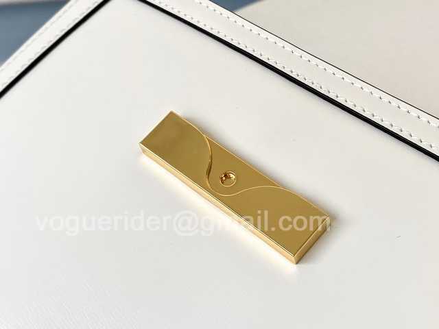 M55836 Dauphine MM 25