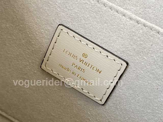 M55835 Dauphine MM 25