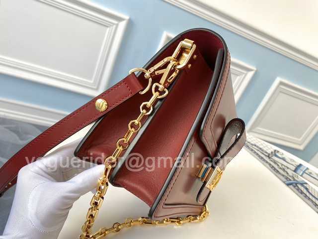 M55735 Dauphine MM 25