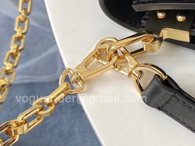 M55821 Dauphine MM 25