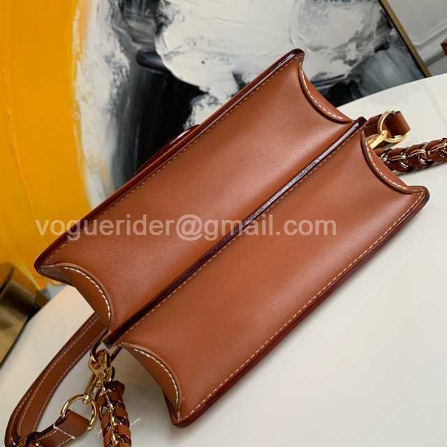 M90499 Mini Dauphine 20 M90499 Mini Dauphine 20