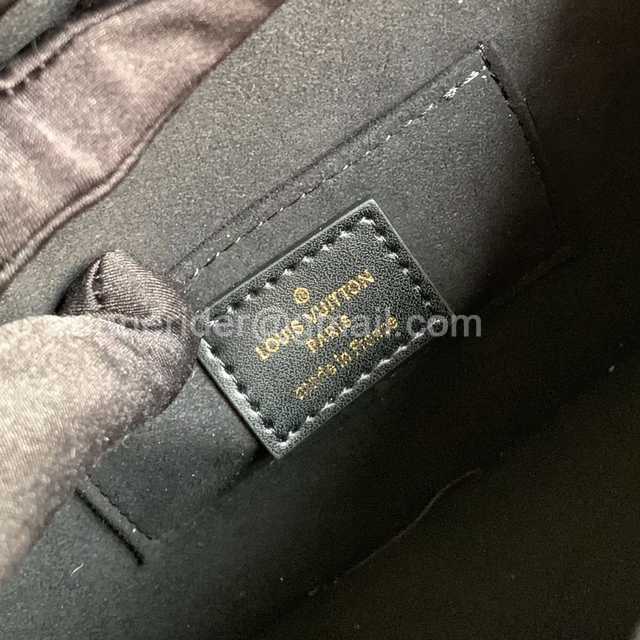 M90499 Mini Dauphine 20