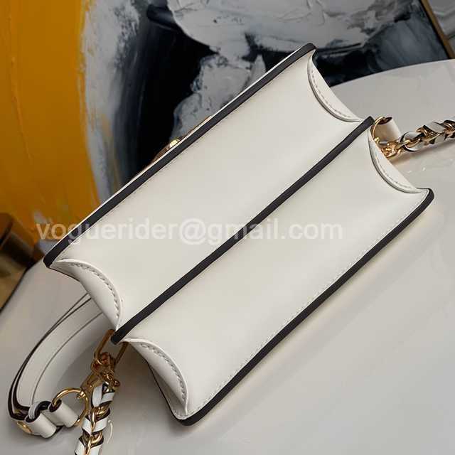 M90499 Mini Dauphine 20 M90499 Mini Dauphine 20