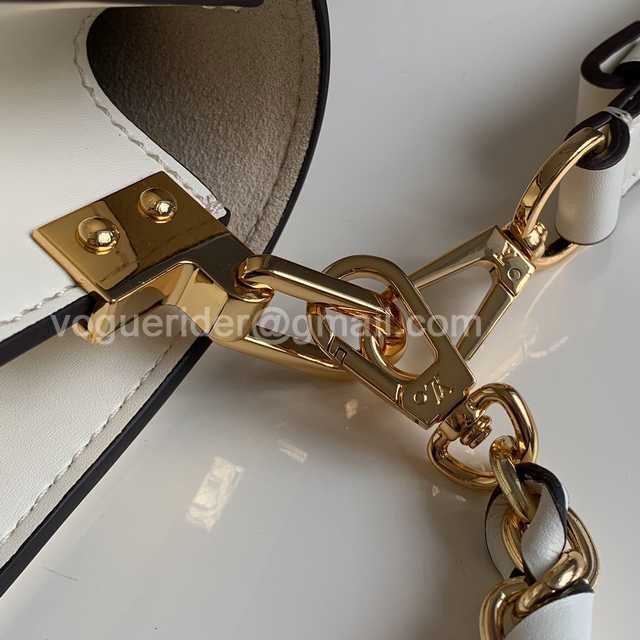 M90499 Mini Dauphine 20 M90499 Mini Dauphine 20