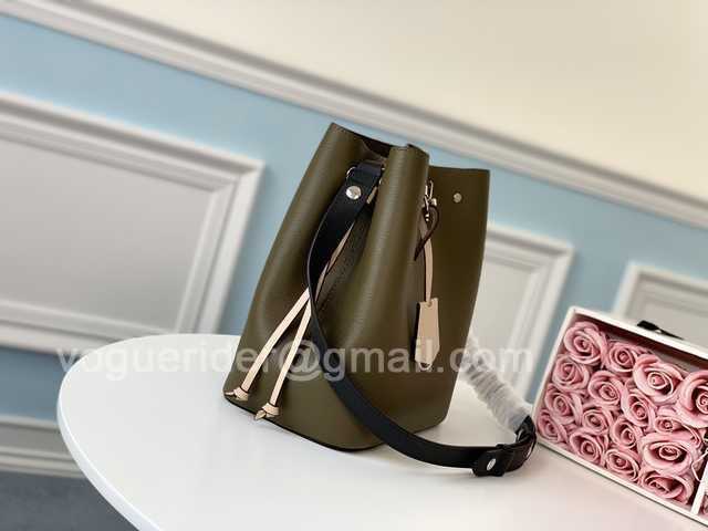 M55439 Twist Bucket 27