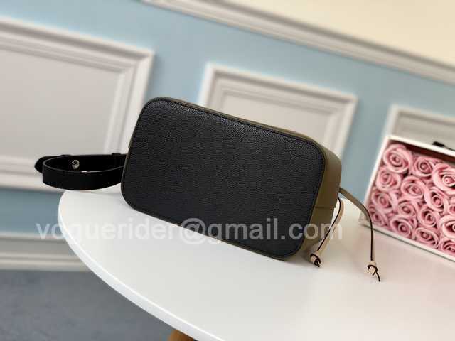 M55439 Twist Bucket 27