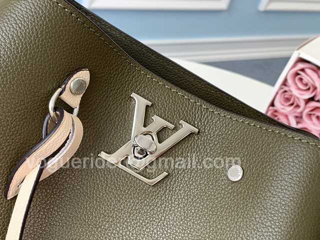 M55439 Twist Bucket 27