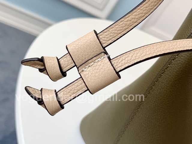 M55439 Twist Bucket 27