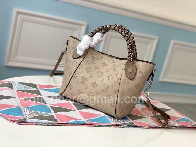 M53914 Hina BB 23 M53914 Hina BB 23