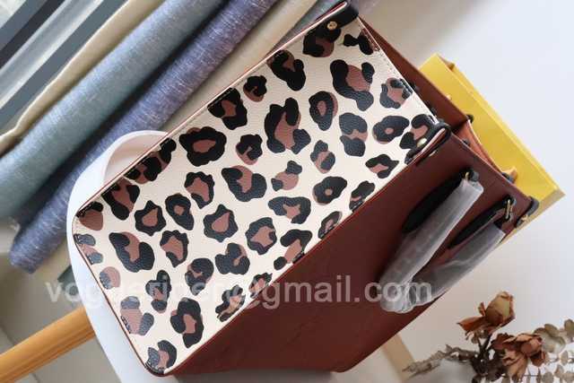 M45498 OnTheGo 35 Wild At Heart M45498 OnTheGo 35 Wild At Heart