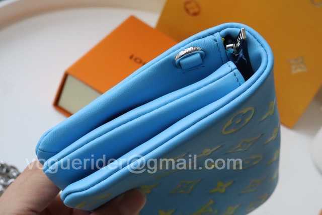 M80745 Pochette Coussin 20