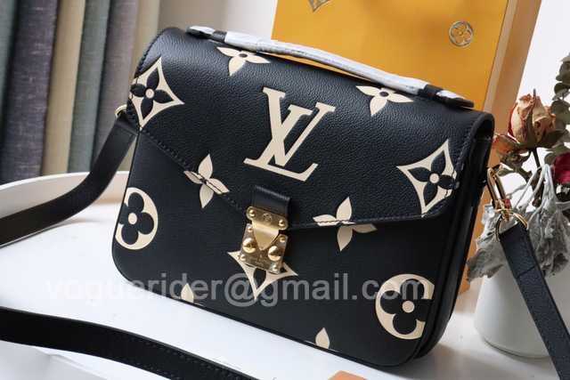 M45596 Pochette Metis 25