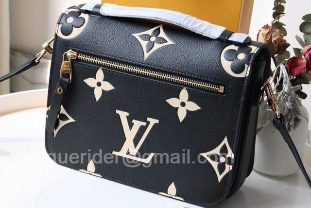 M45596 Pochette Metis 25