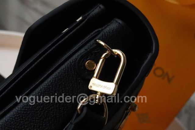 M45596 Pochette Metis 25