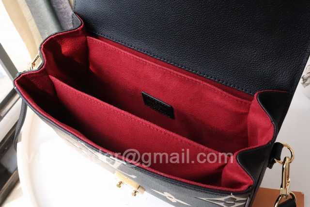 M45596 Pochette Metis 25