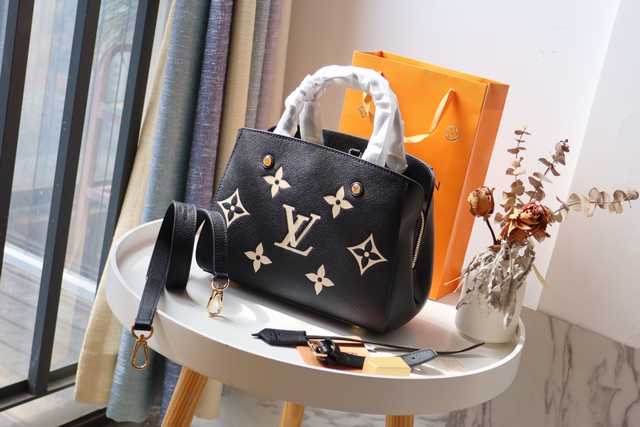 M45489 Montaigne BB 29