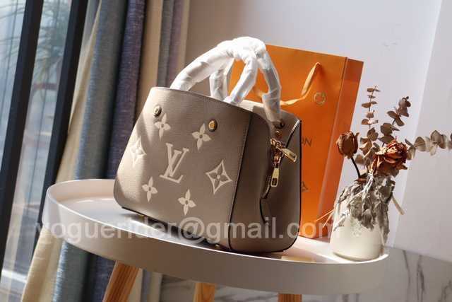 M45489 Montaigne BB 29