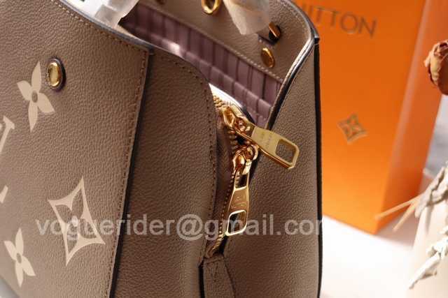 M45489 Montaigne BB 29