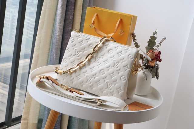 M57790 Coussin PM 26