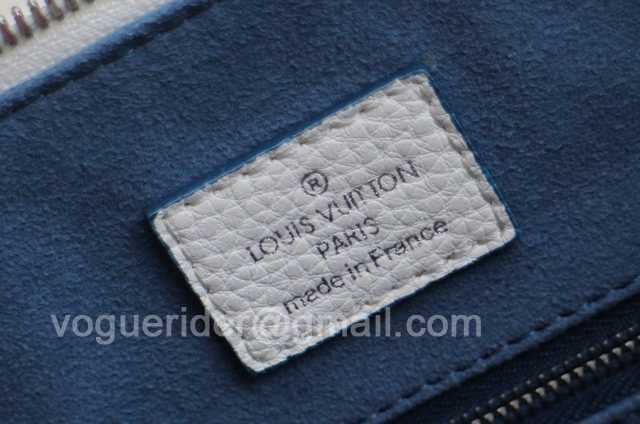 M56084 Beaubourg Hobo 32 M56084 Beaubourg Hobo 32