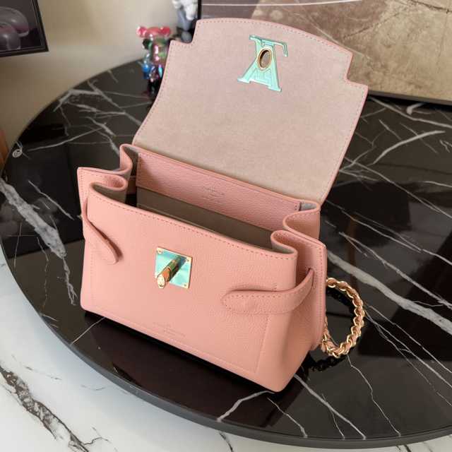 M21088 Lockme Ever 23