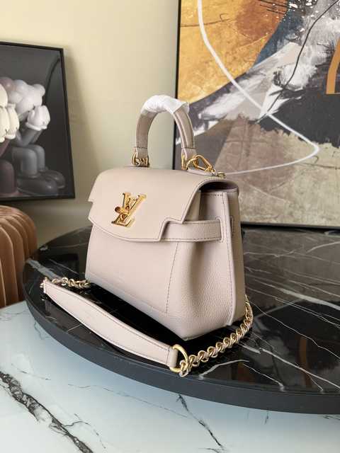 M21088 Lockme Ever 23 M21088 Lockme Ever 23