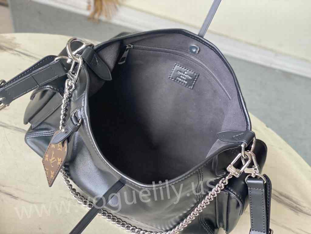 M24861 Carryall Cargo 33 M24861 Carryall Cargo 33