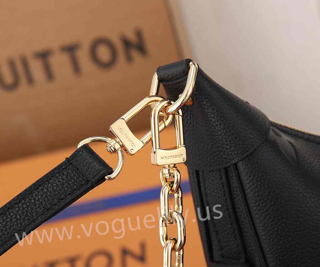 M46725 Loop Hobo 38 M46725 Loop Hobo 38