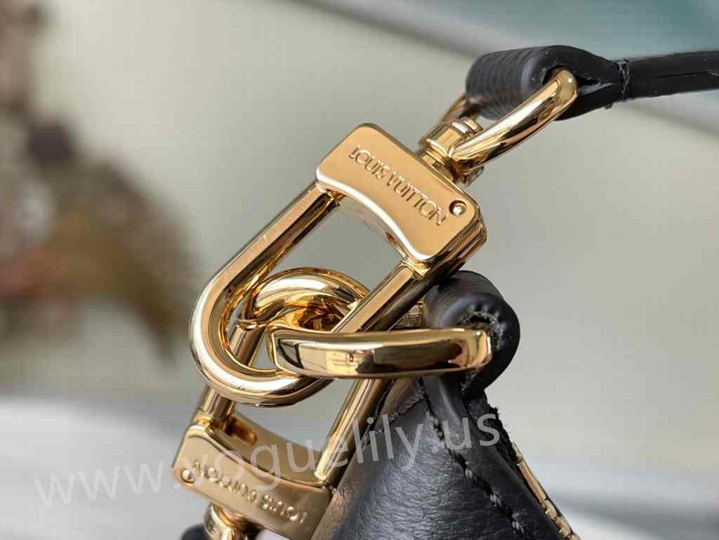 M46002 Bagatelle 22 M46002 Bagatelle 22