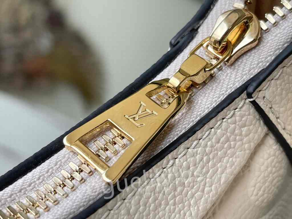 M46099 Bagatelle 22 M46099 Bagatelle 22