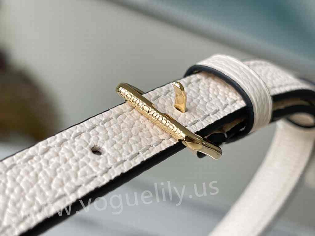 M46099 Bagatelle 22 M46099 Bagatelle 22