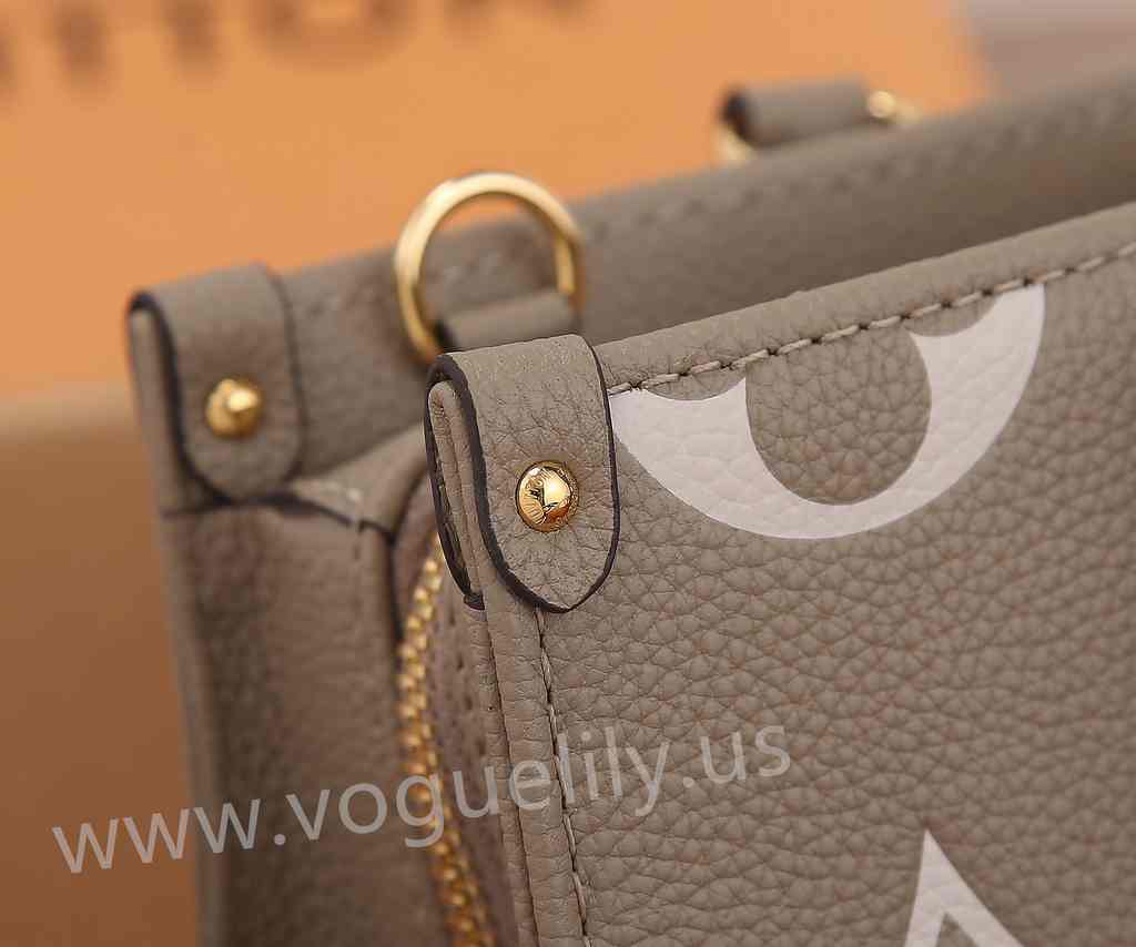 M23641 OnTheGo East West 25