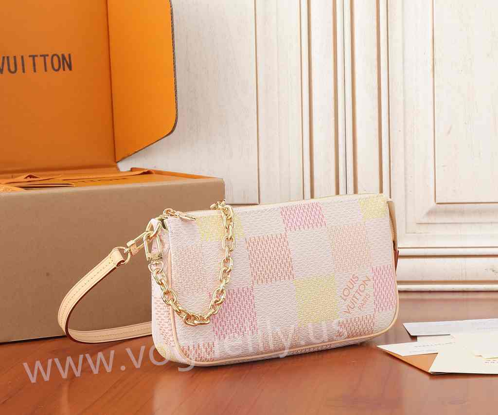 N40642 Pochette Accessoires 23