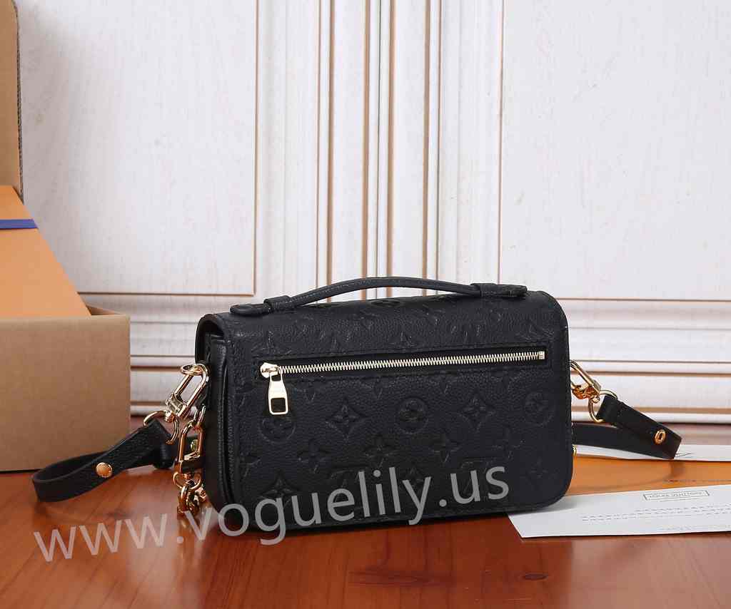 M46595 Pochette Métis East West 21