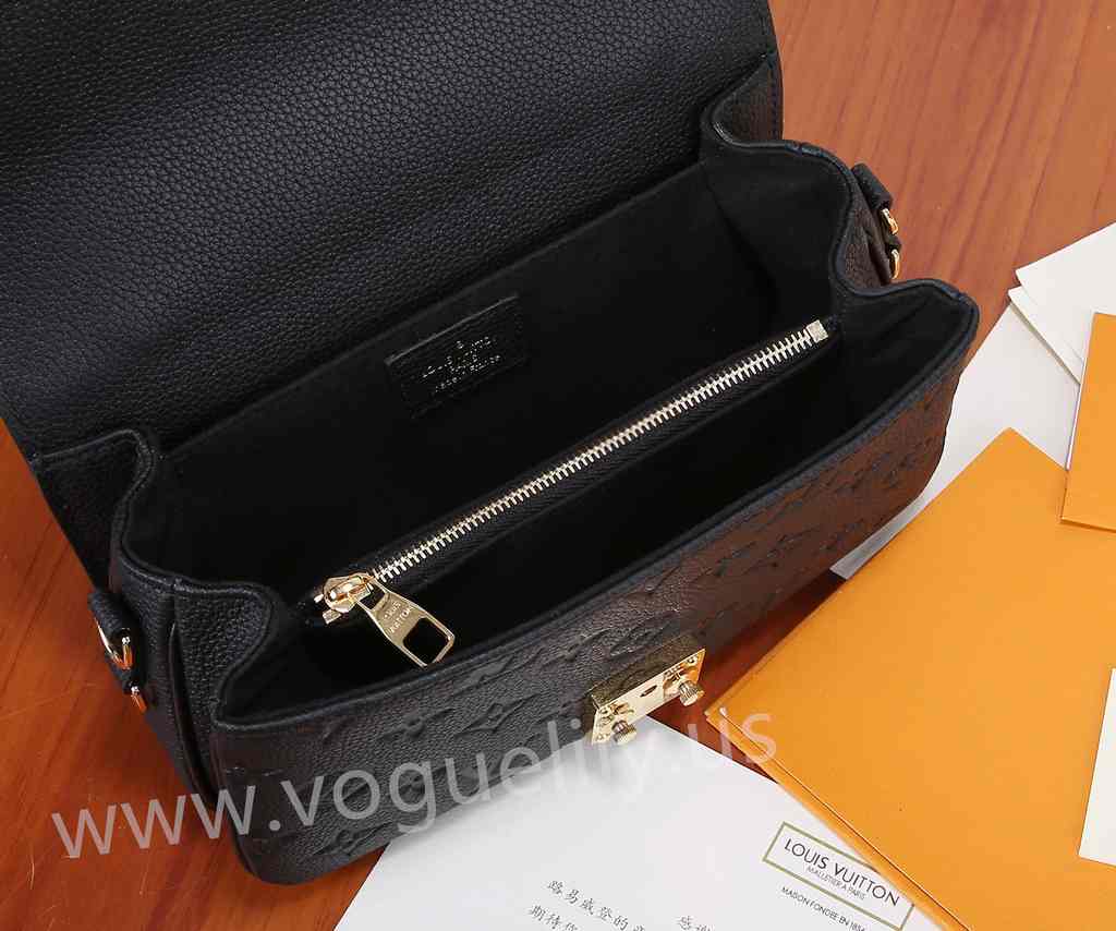 M46595 Pochette Métis East West 21